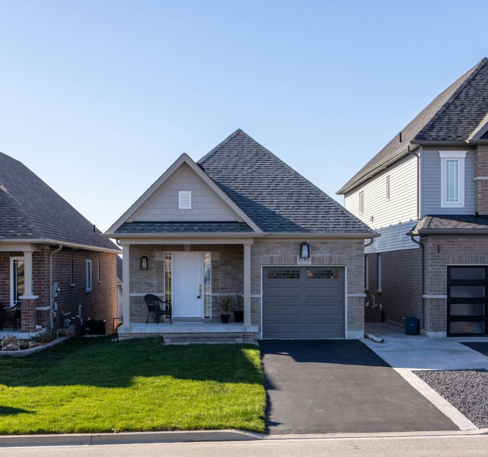 Get accurate and comprehensive exterior sketches, perfect for restoration, material replacement, and disaster recovery, ensuring precise planning and execution.